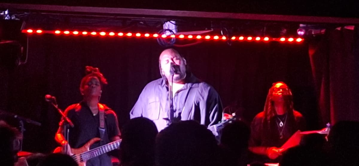 Bartees Strange – YES