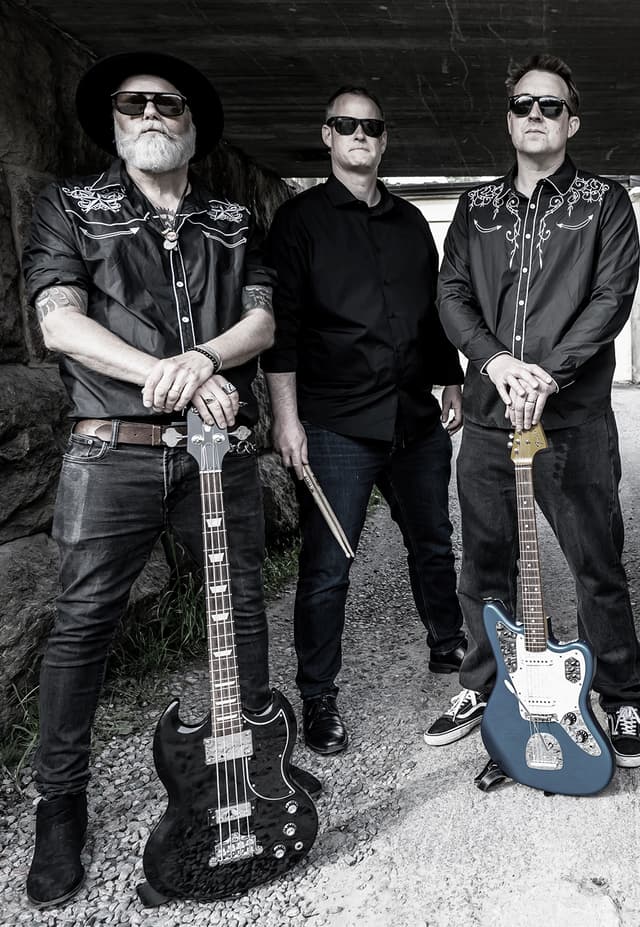 The Riptide Rats - incredible new album - Waves Of Steel